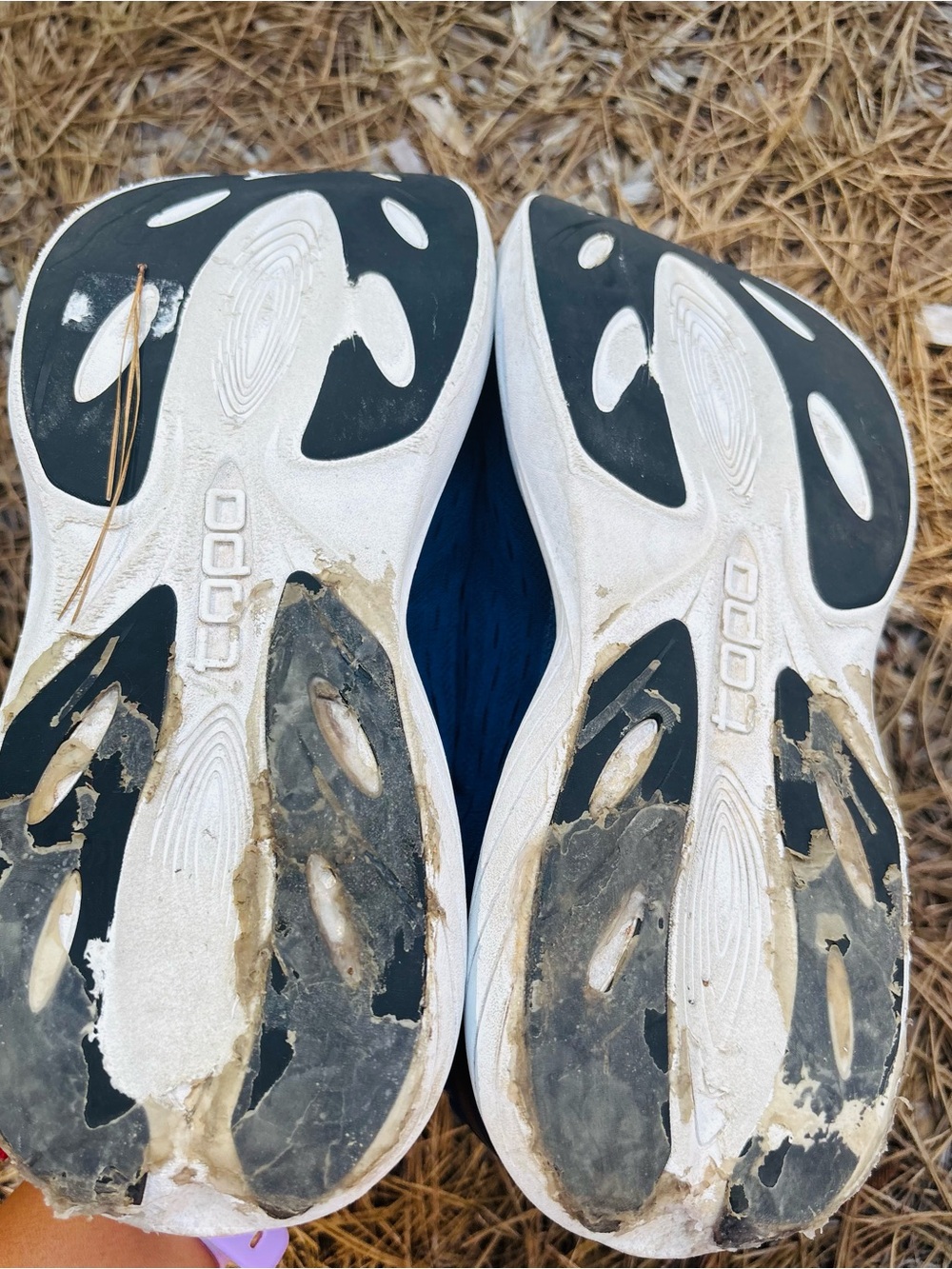 Topo Atmos Men’s Athletic Running Shoes in Blue and white- Lightweight size 11 - Picture 13 of 13